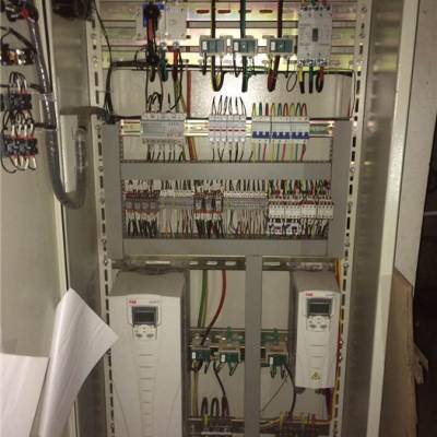北京空調變頻柜-空調變頻柜-埃克倫斯電氣
